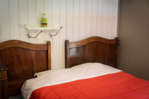 2-person suite