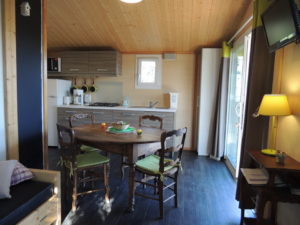 tree cabin