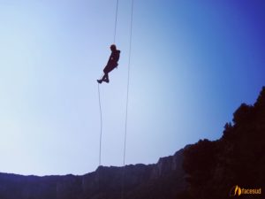 Descente en rappel