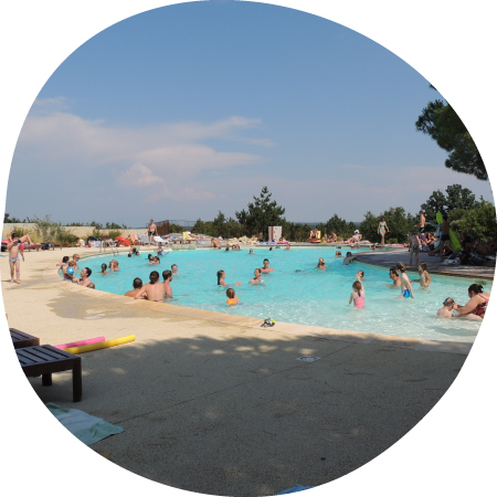 Camping en Ardèche avec piscine